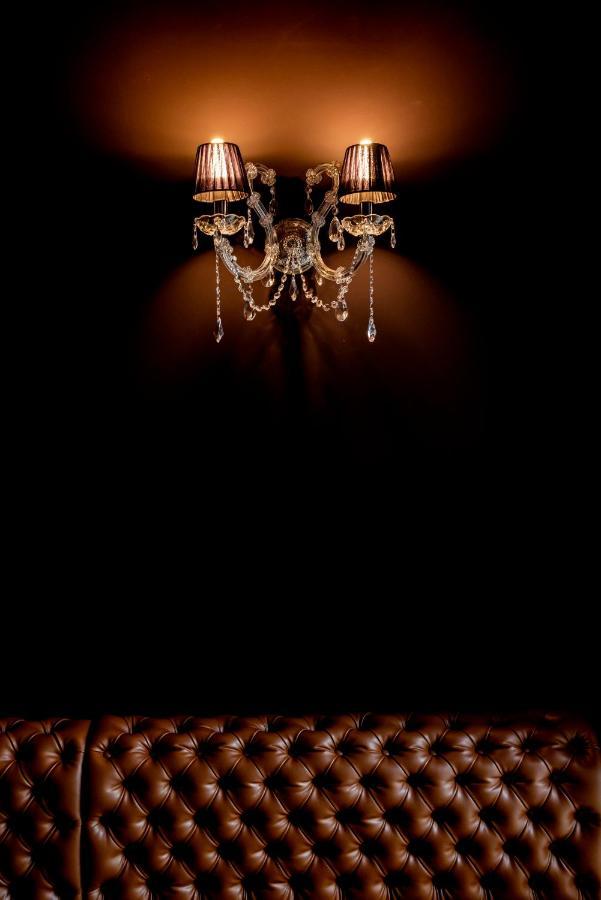 La Licorne Hotel & Spa Troyes - Mgallery Collection ทรัวส์ ภายนอก รูปภาพ