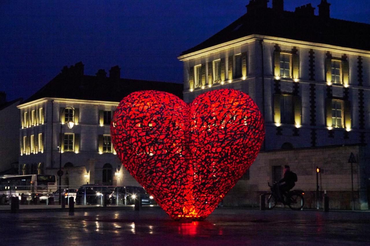 La Licorne Hotel & Spa Troyes - Mgallery Collection ทรัวส์ ภายนอก รูปภาพ
