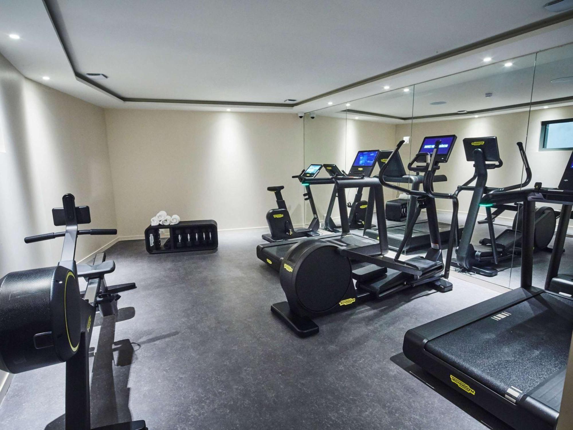 La Licorne Hotel & Spa Troyes - Mgallery Collection ทรัวส์ ภายนอก รูปภาพ