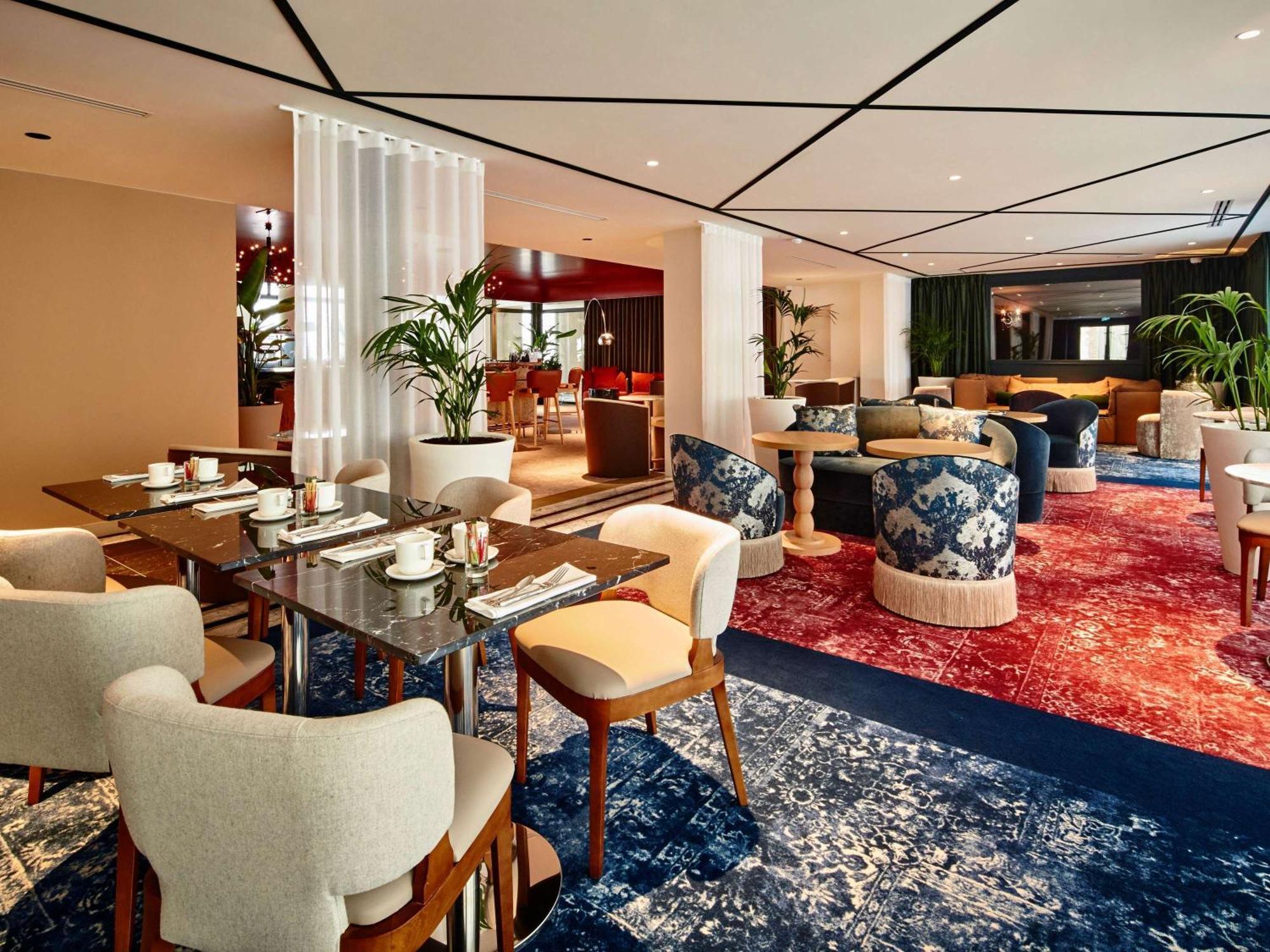 La Licorne Hotel & Spa Troyes - Mgallery Collection ทรัวส์ ภายนอก รูปภาพ
