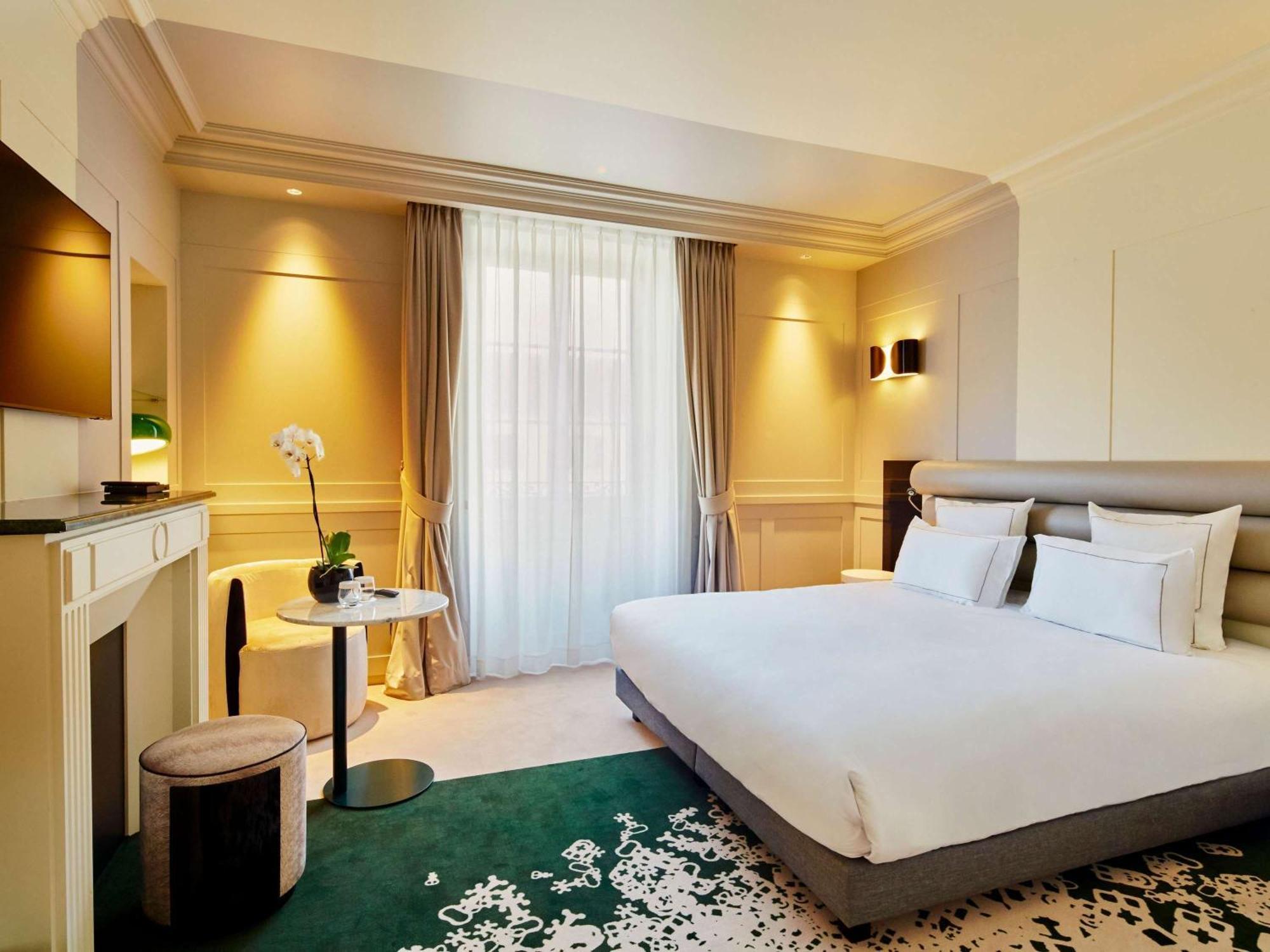 La Licorne Hotel & Spa Troyes - Mgallery Collection ทรัวส์ ภายนอก รูปภาพ