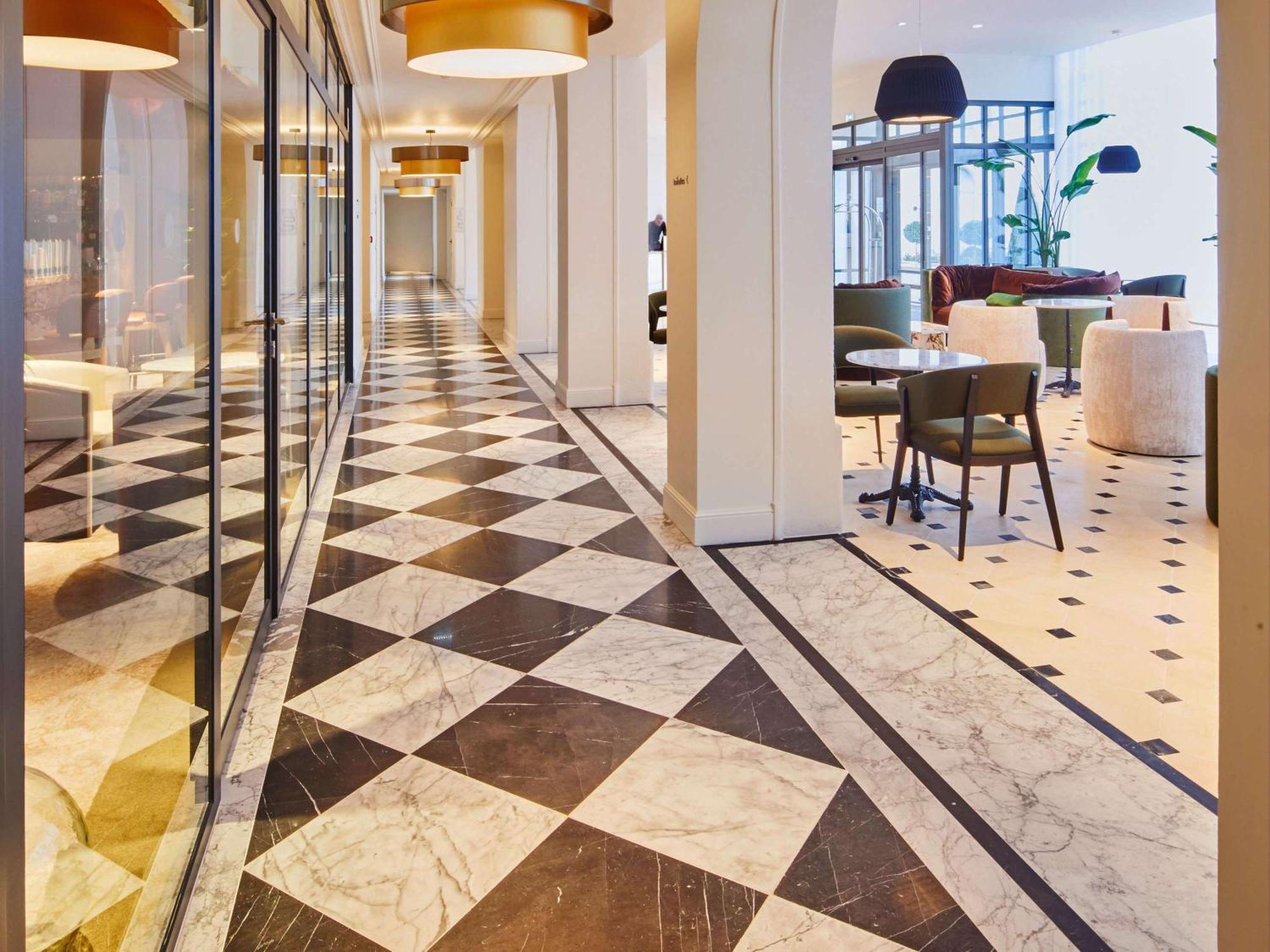 La Licorne Hotel & Spa Troyes - Mgallery Collection ทรัวส์ ภายนอก รูปภาพ