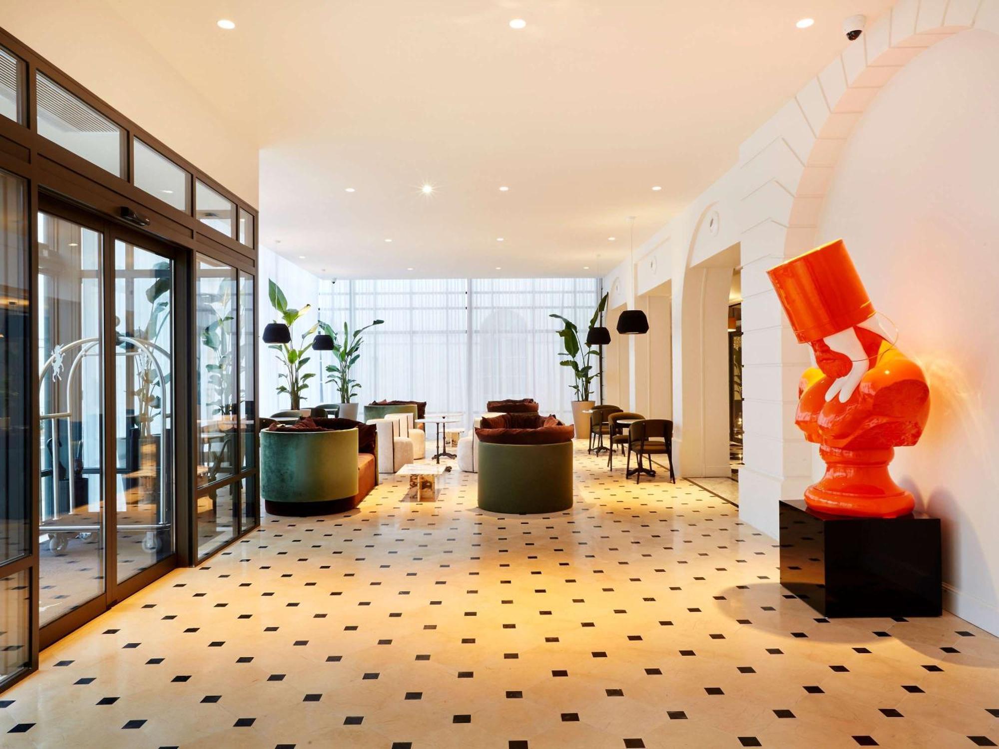 La Licorne Hotel & Spa Troyes - Mgallery Collection ทรัวส์ ภายนอก รูปภาพ